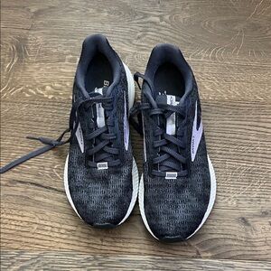 Brooks Launch Black Purple White Running Shoes